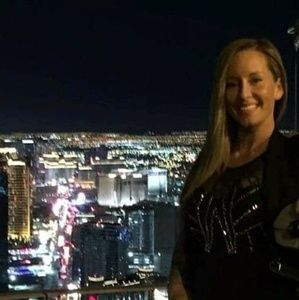 Meet your Posher, Melanie